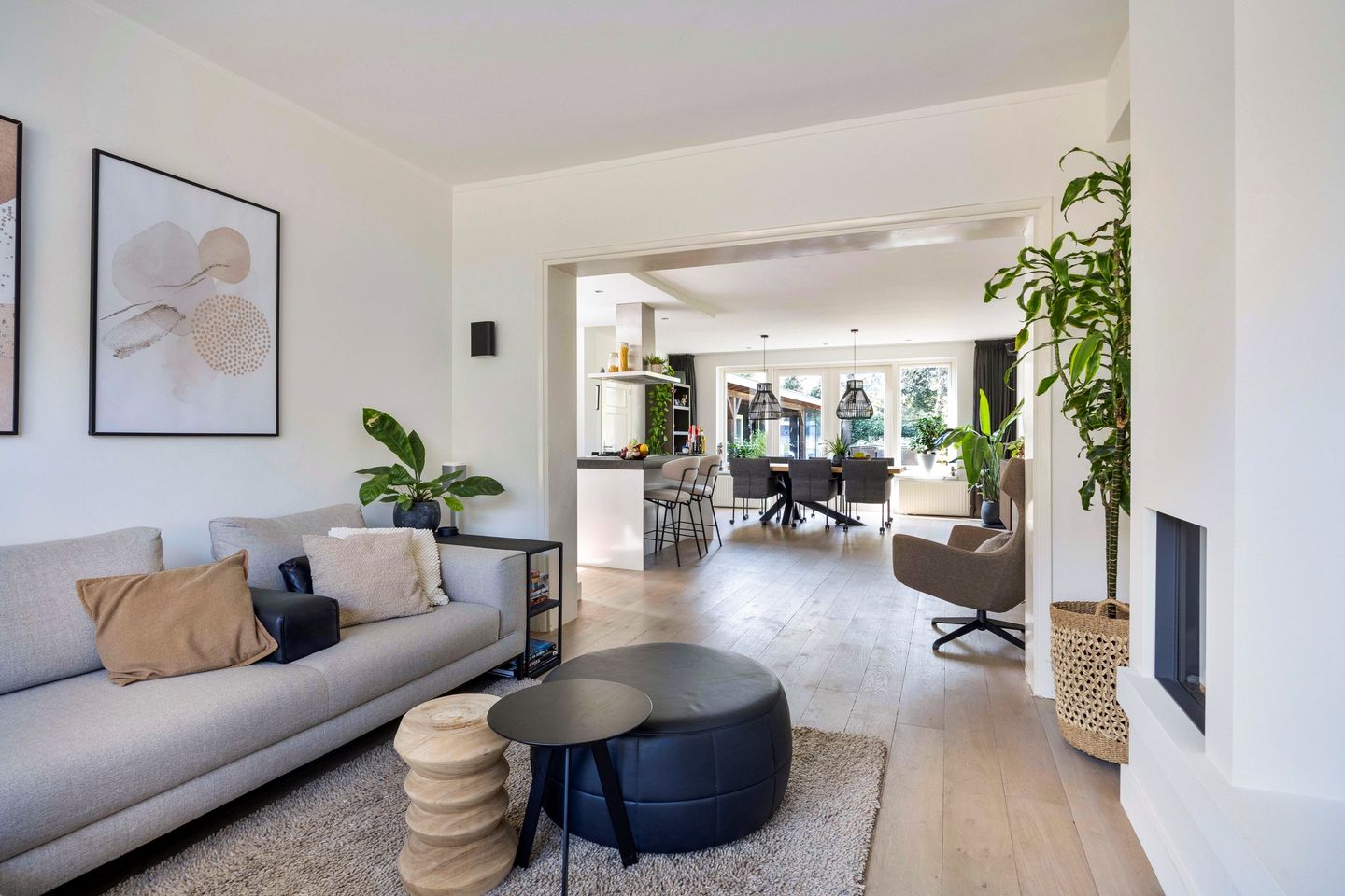 Foto 10 van Van Limburg Stirumstraat 18