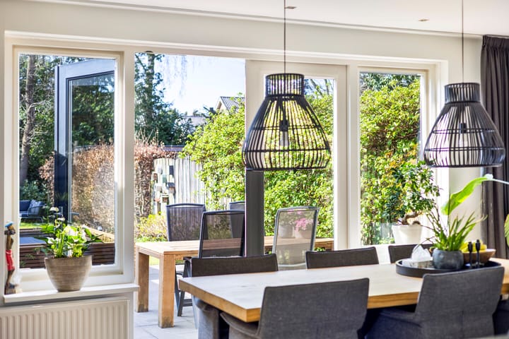 Photo 13 of Van Limburg Stirumstraat 18