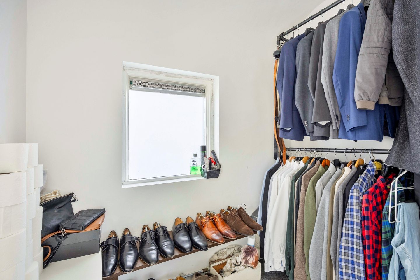 Foto 29 van Van Limburg Stirumstraat 18