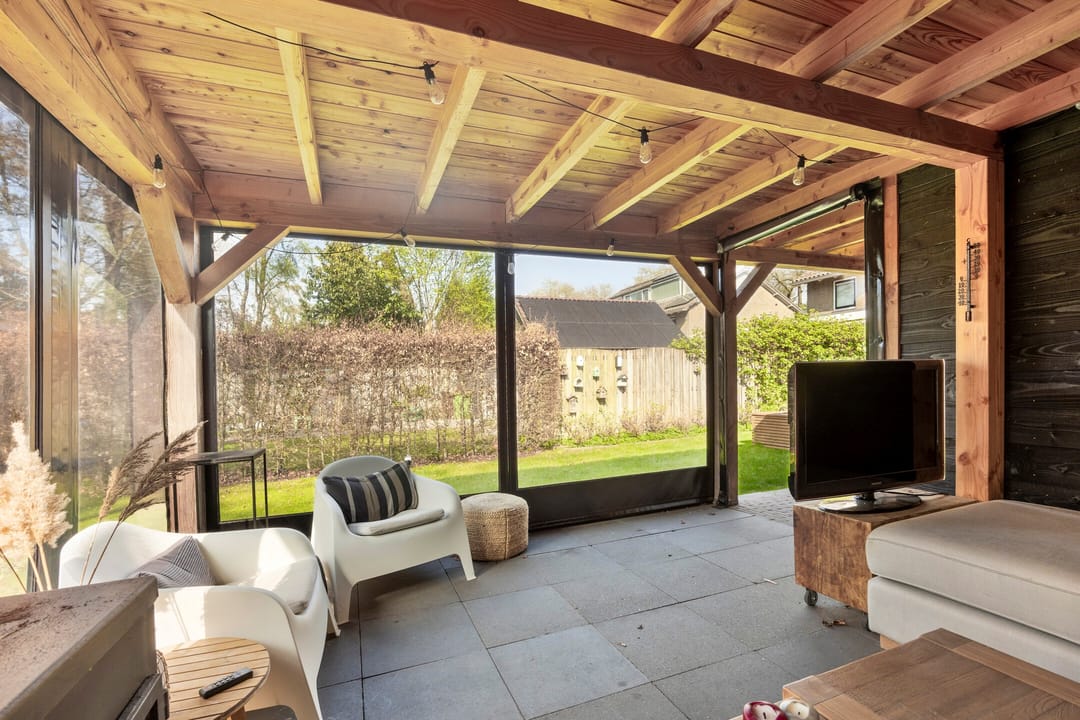 Foto 37 van Van Limburg Stirumstraat 18