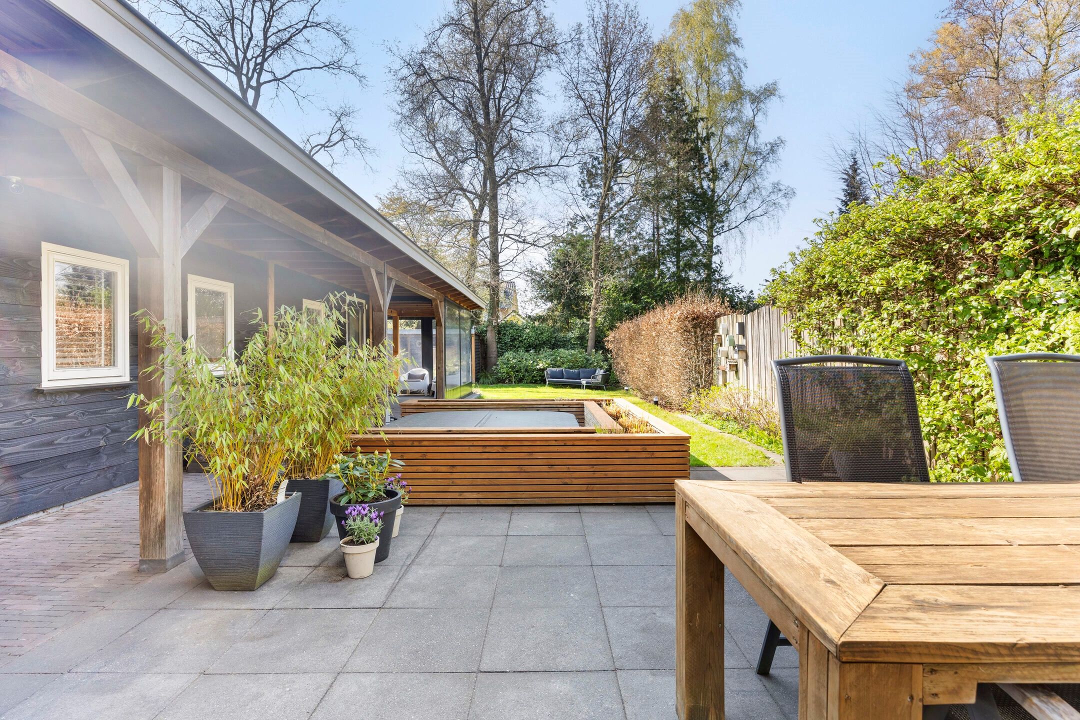 Foto 42 van Van Limburg Stirumstraat 18