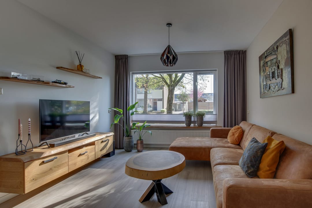 Photo 8 of Stickerstraat 7