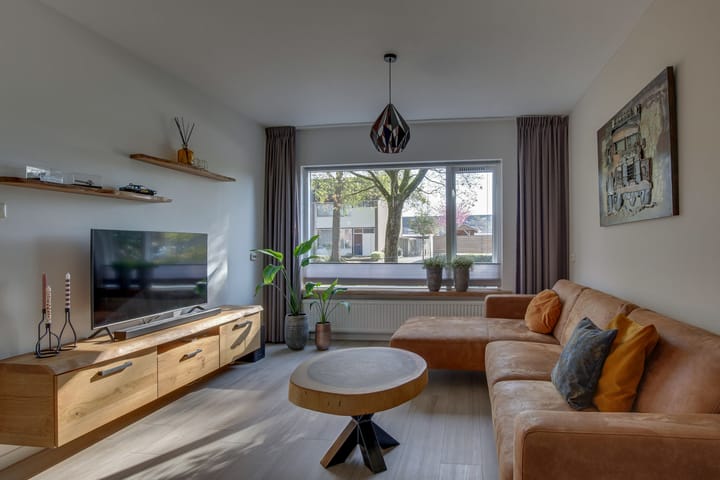 Foto 8 van Stickerstraat 7