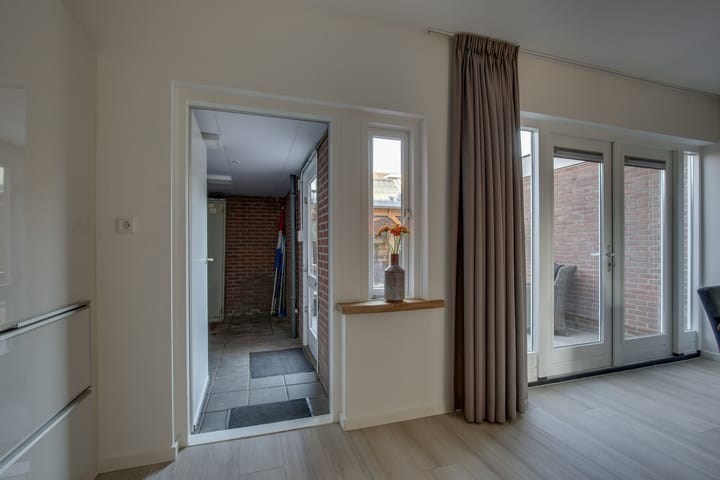 Foto 14 van Stickerstraat 7