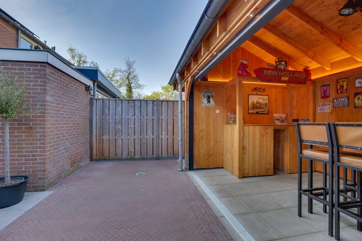 Foto 32 van Stickerstraat 7