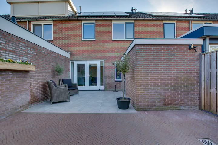 Foto 34 van Stickerstraat 7