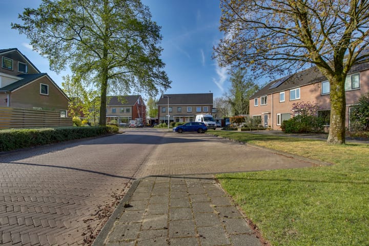 Foto 36 van Stickerstraat 7