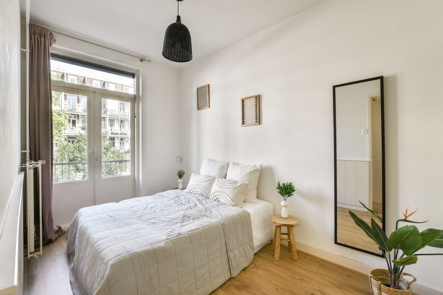 Photo 4 of Ten Katestraat 13-1