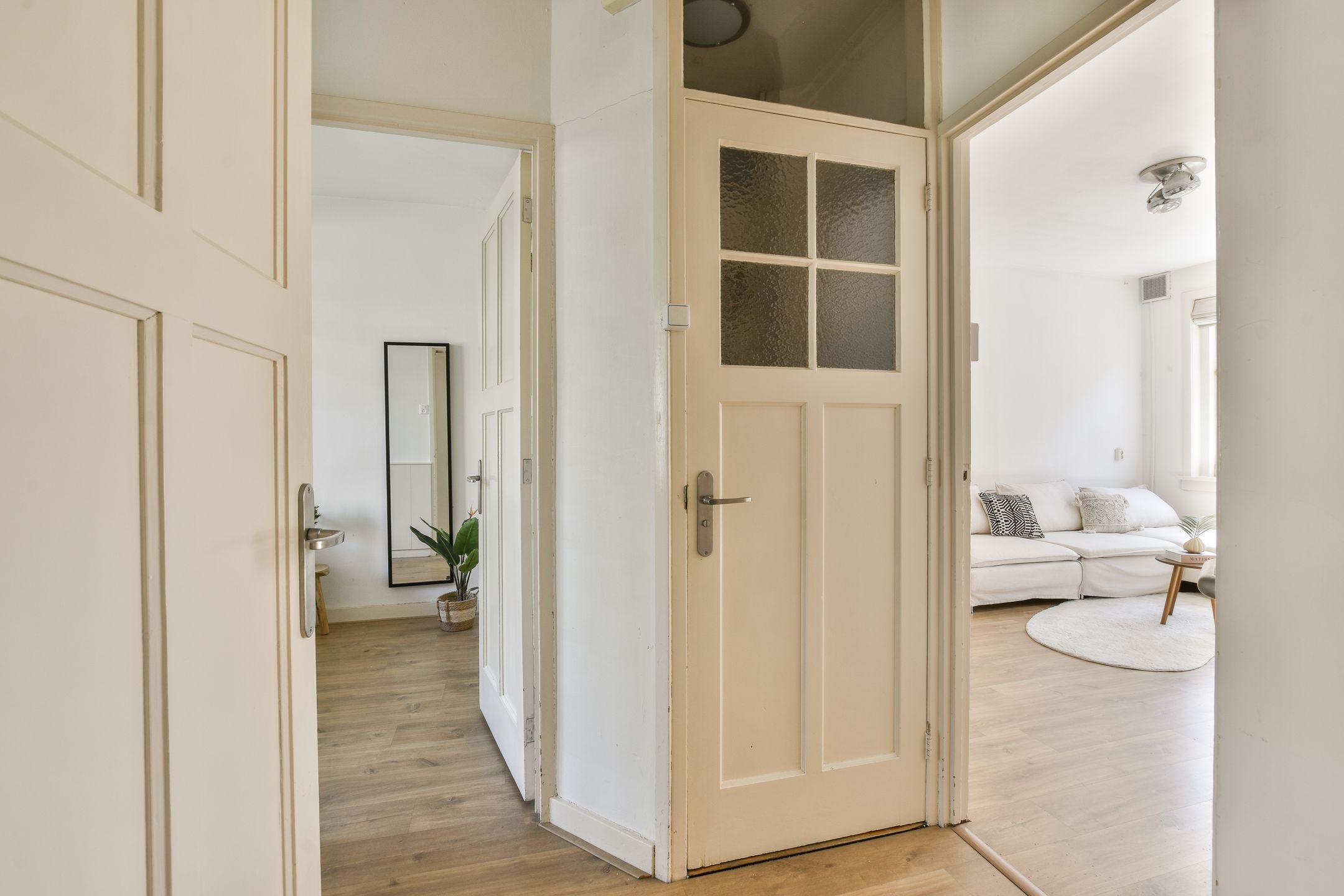 Photo 6 of Ten Katestraat 13-1