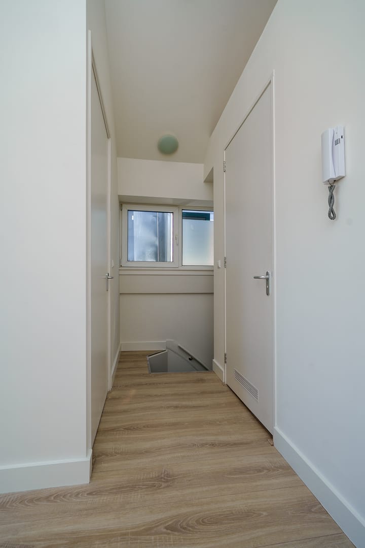 Foto 13 van Mathenesserweg 127-A04A