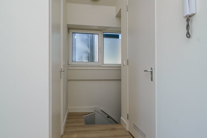 Foto 13 van Mathenesserweg 127-A04A