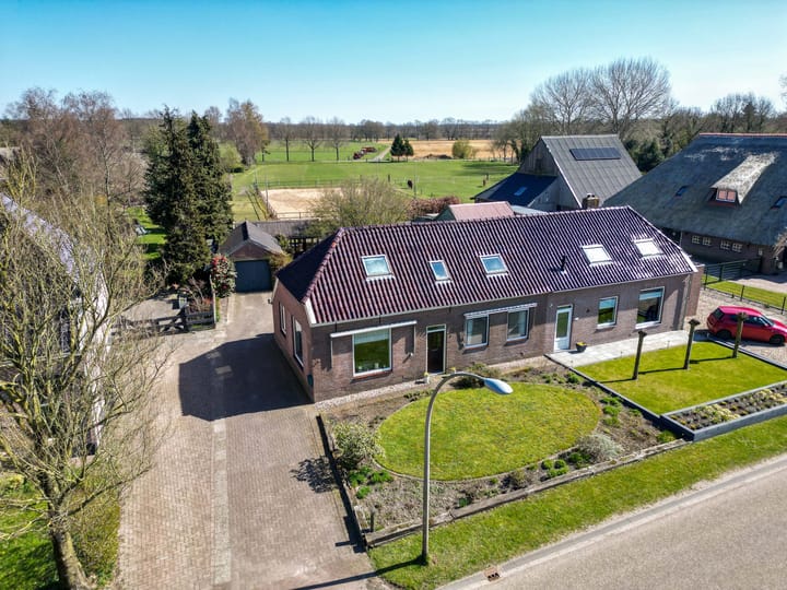 Foto 1 van Burg Tonkensstraat 3