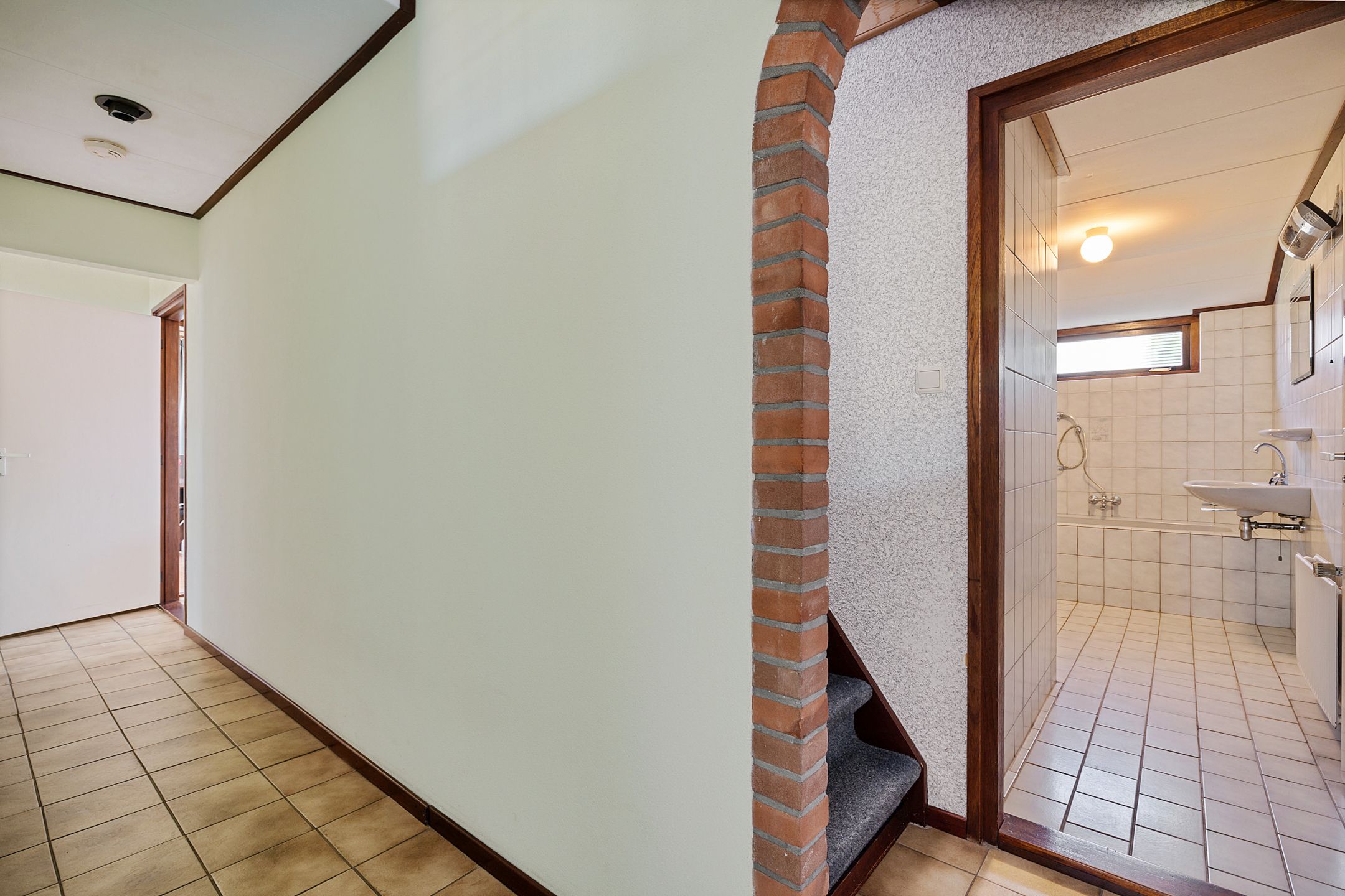 Foto 6 van Burg Tonkensstraat 3