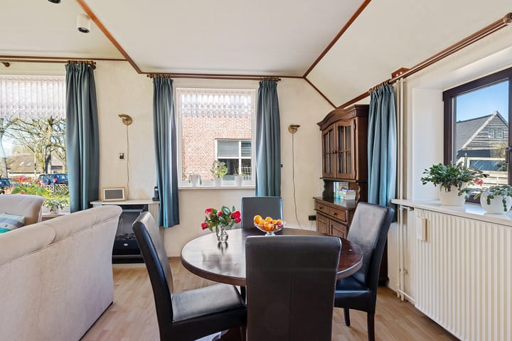 Foto 9 van Burg Tonkensstraat 3