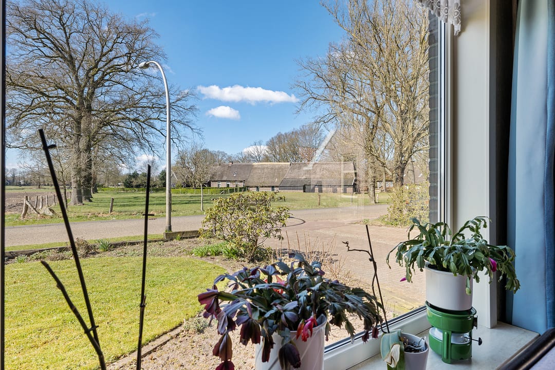 Foto 13 van Burg Tonkensstraat 3