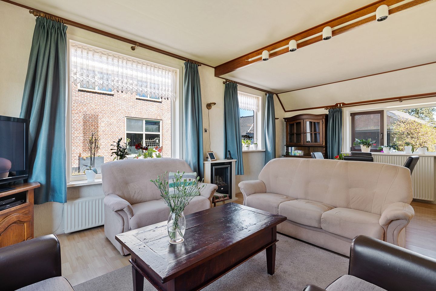 Foto 14 van Burg Tonkensstraat 3