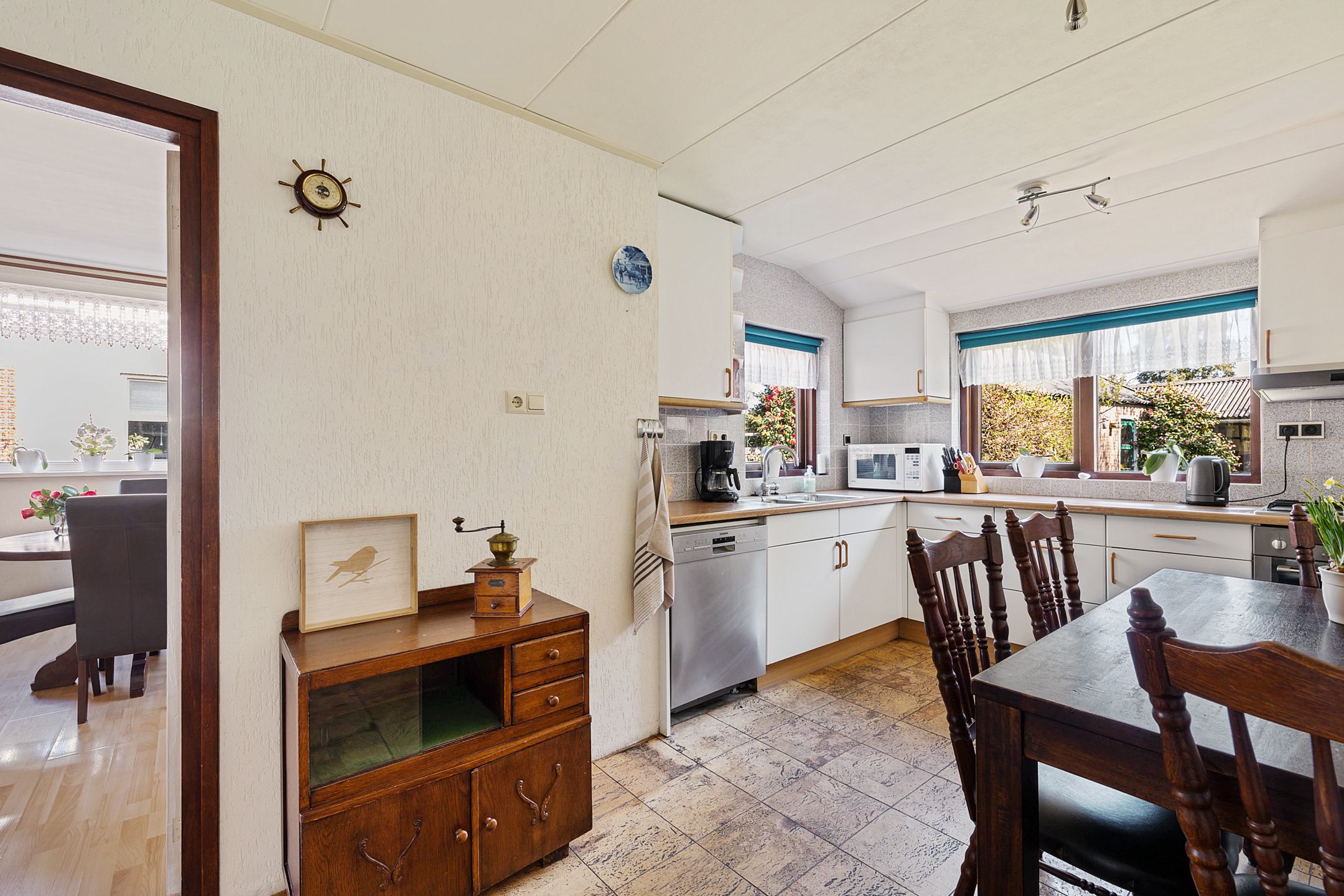 Foto 15 van Burg Tonkensstraat 3