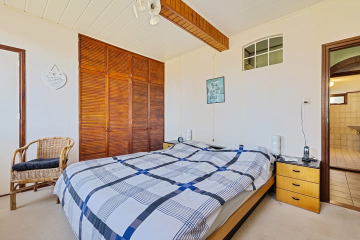 Foto 22 van Burg Tonkensstraat 3