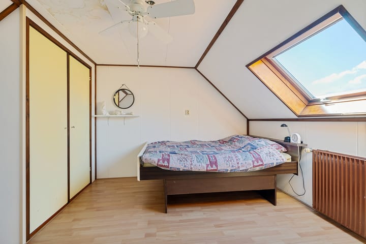 Foto 23 van Burg Tonkensstraat 3