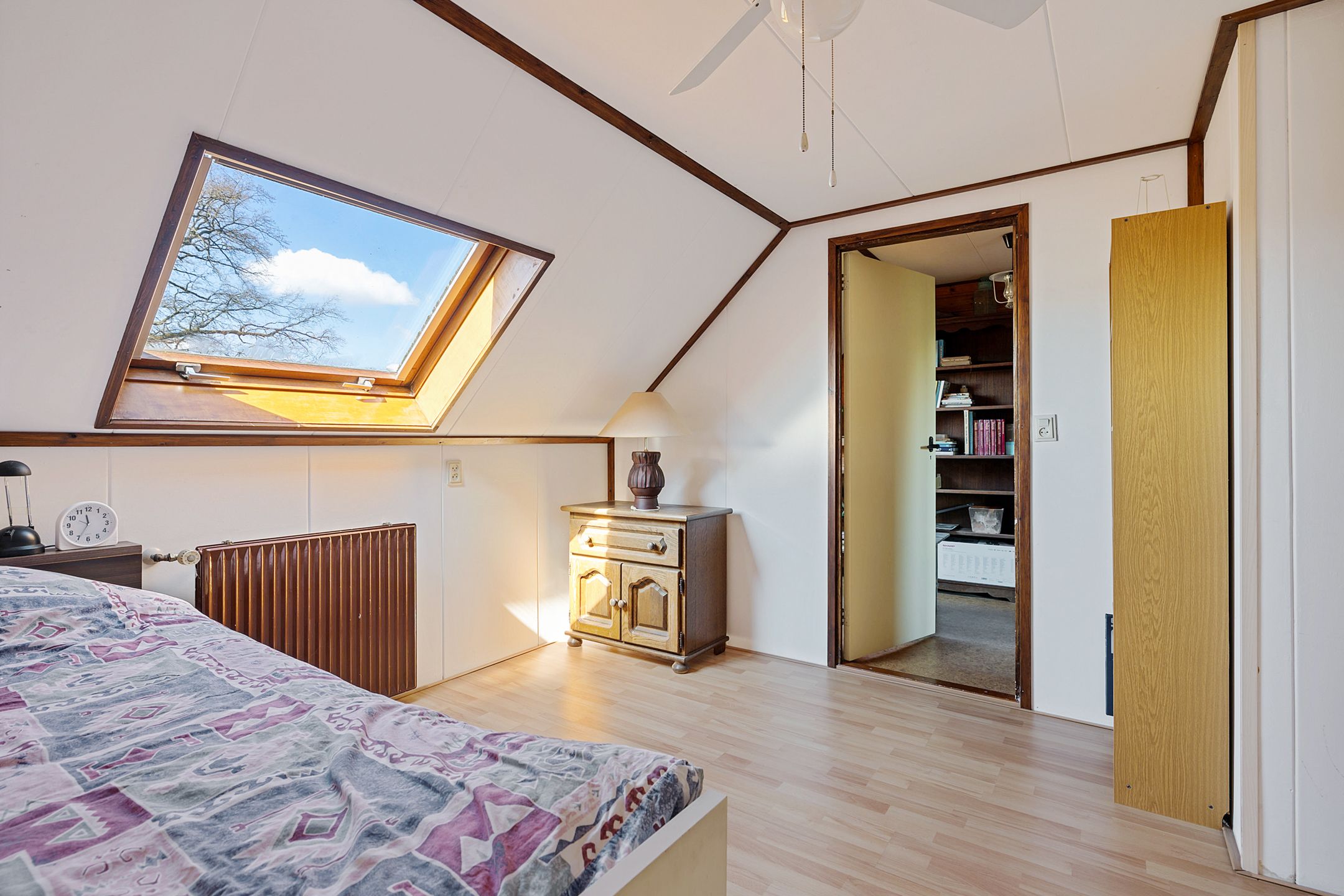 Foto 24 van Burg Tonkensstraat 3