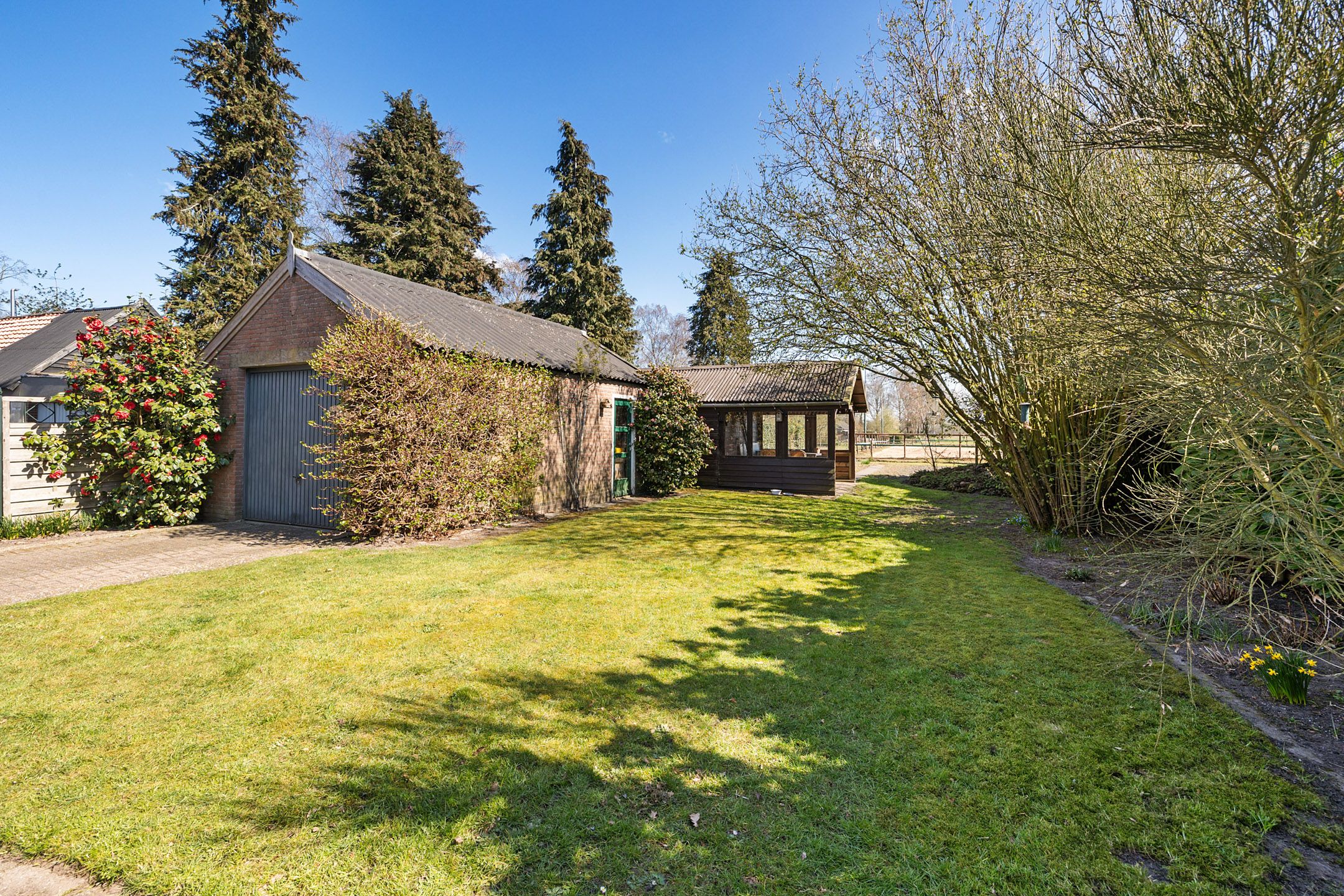 Foto 27 van Burg Tonkensstraat 3