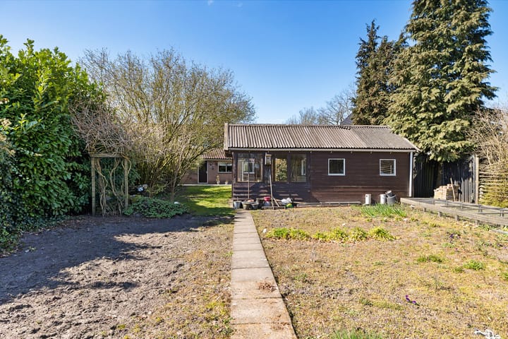 Foto 31 van Burg Tonkensstraat 3