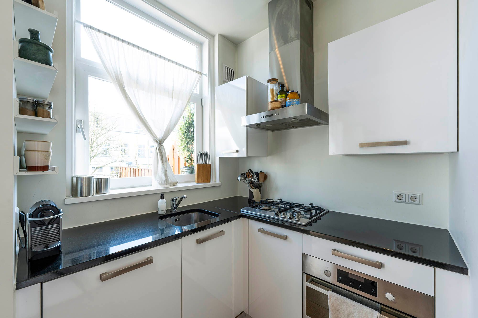 Foto 12 van Bilderdijkstraat 93-1