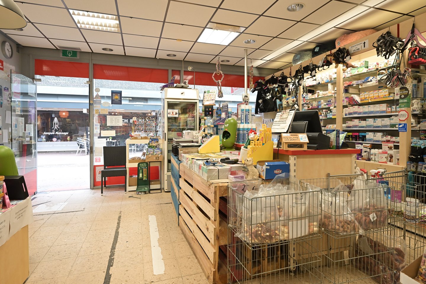 View photo 4 of Loosduinse Hoofdstraat 593