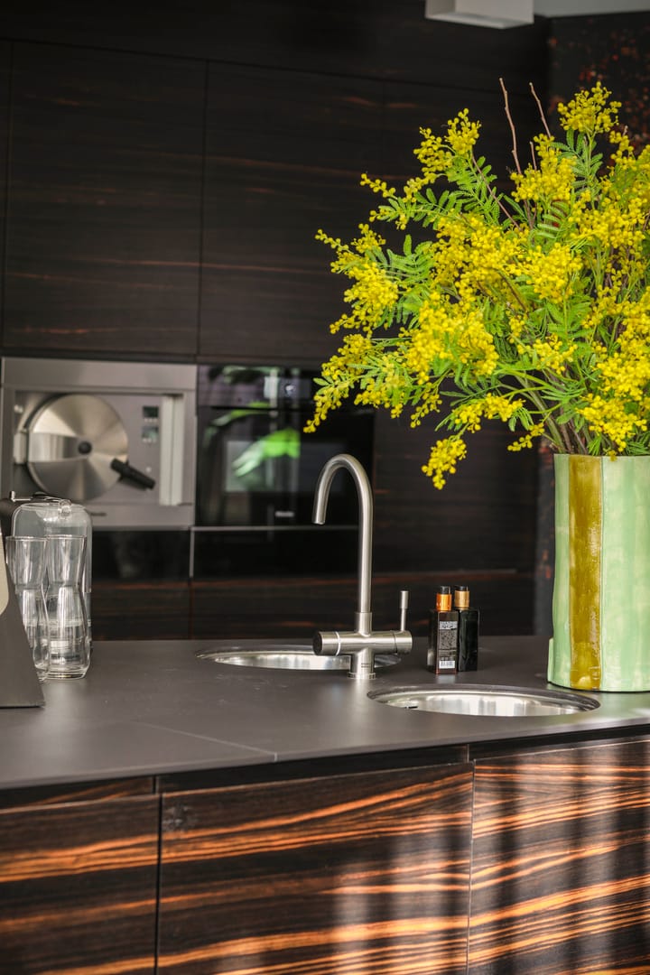 Photo 13 of Dulcie Septemberpad 24