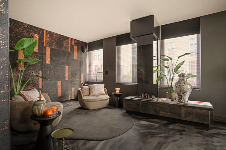 Photo 9 of Dulcie Septemberpad 24