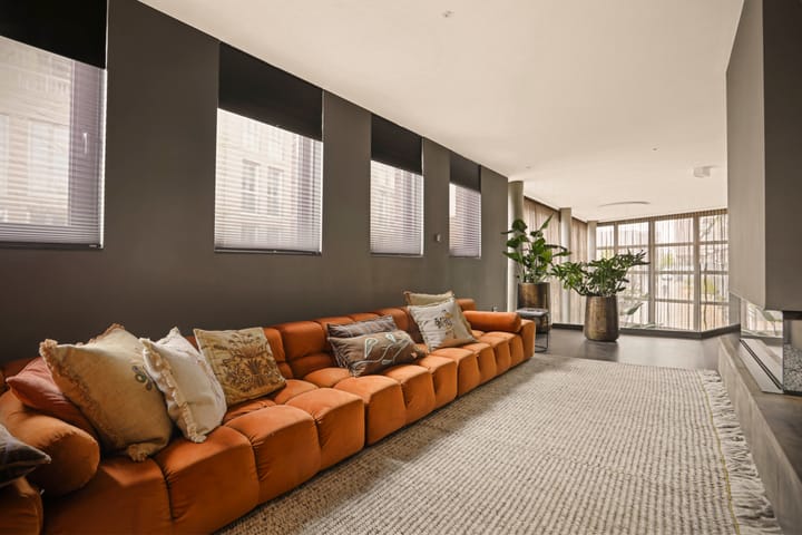 Photo 4 of Dulcie Septemberpad 24