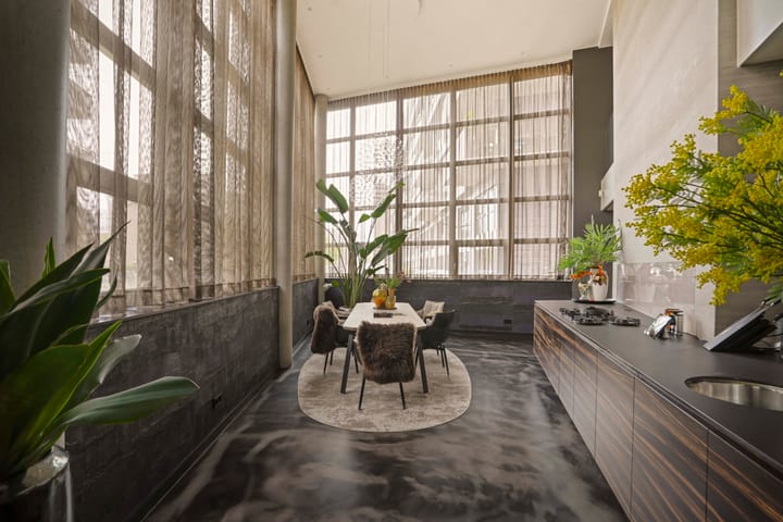 Photo 11 of Dulcie Septemberpad 24