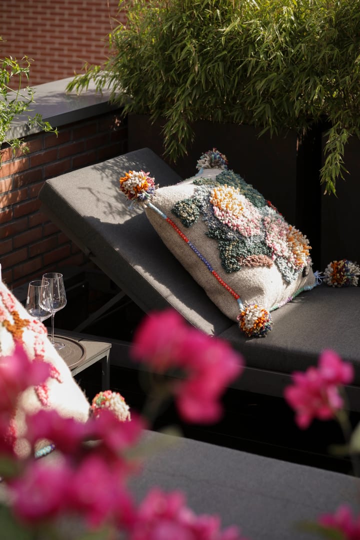 Photo 24 of Dulcie Septemberpad 24