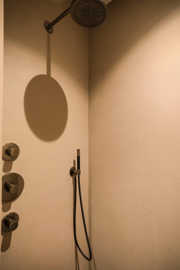 Photo 31 of Dulcie Septemberpad 24