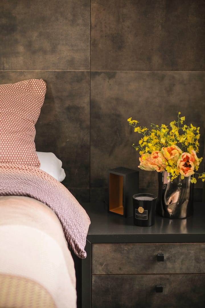 Photo 33 of Dulcie Septemberpad 24