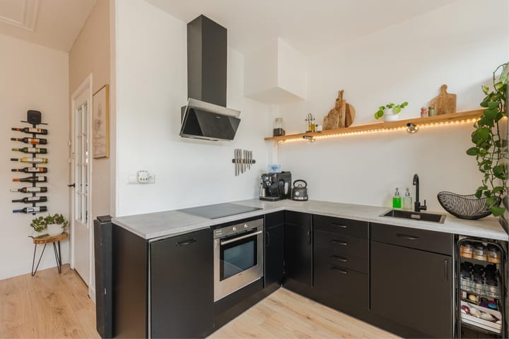 Foto 19 van Hoenderloostraat 126