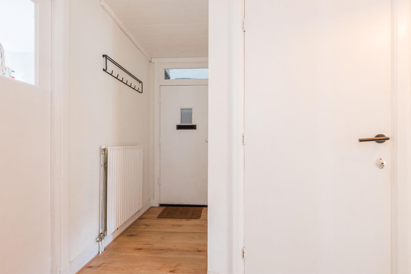 Foto 34 van Hoenderloostraat 126