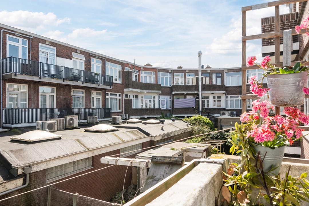 Foto 37 van Hoenderloostraat 126