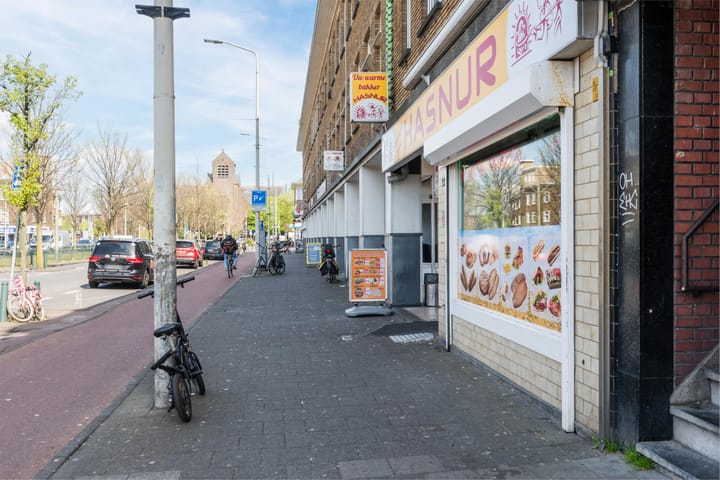 Foto 40 van Hoenderloostraat 126