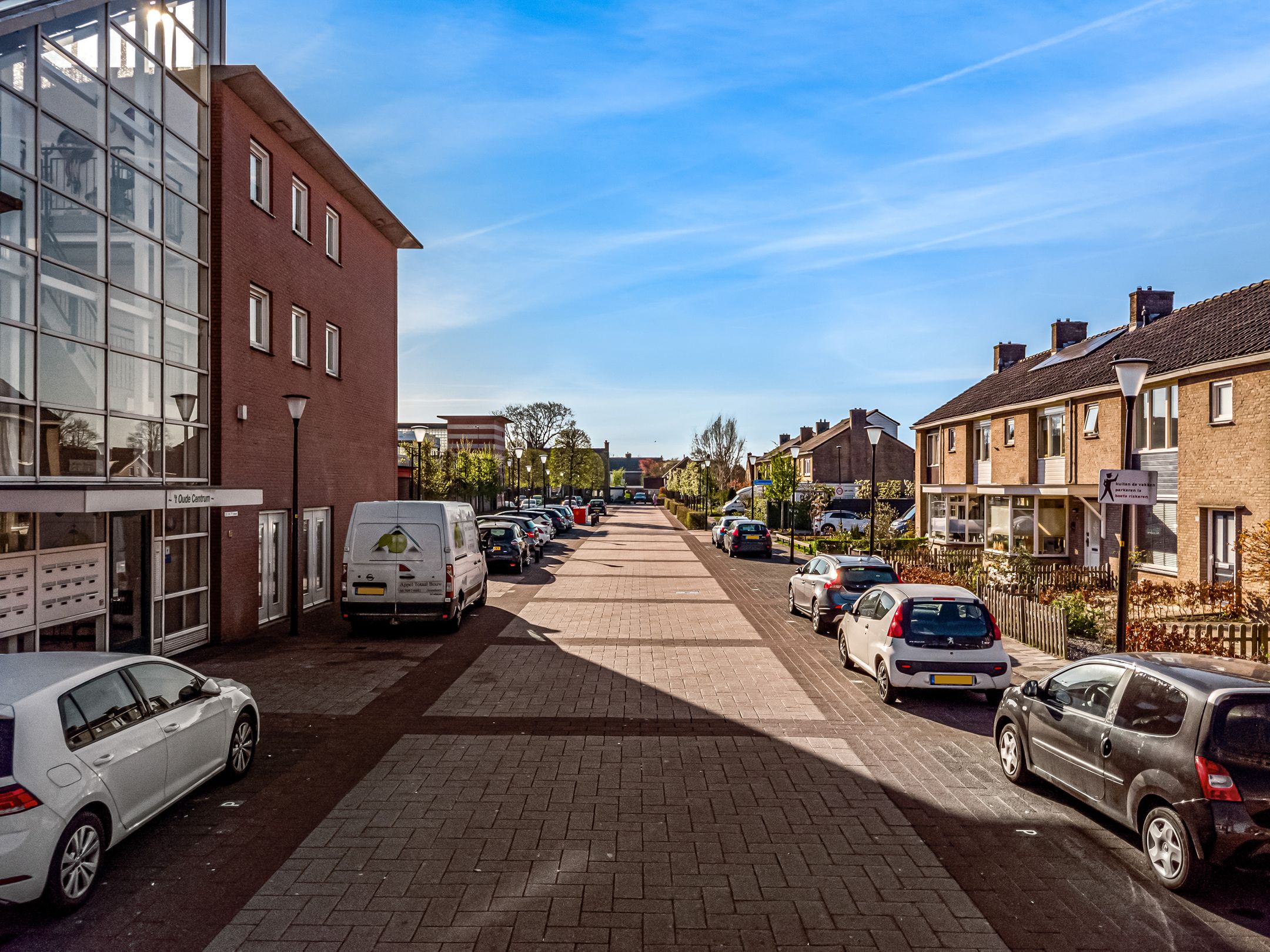 Foto 21 van Raadhuisplein 65