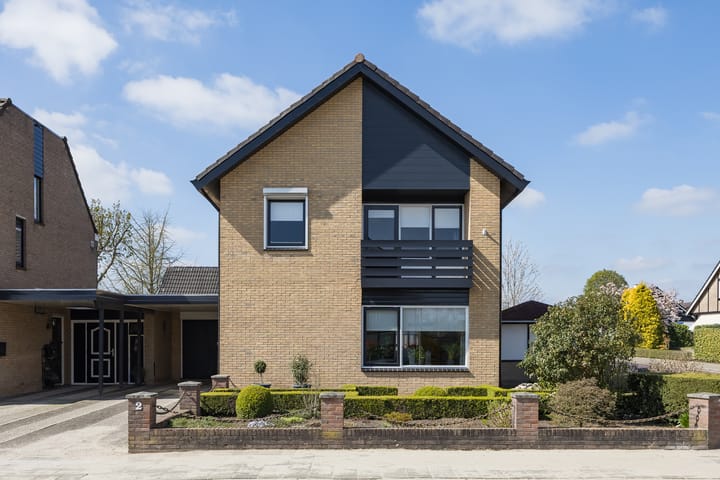 Photo 1 of van Bentheimstraat 2