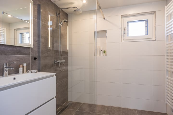 Photo 24 of van Bentheimstraat 2