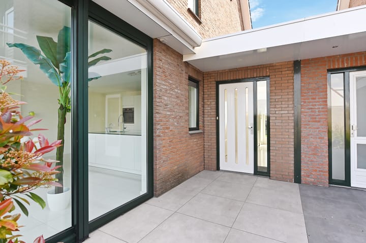 Foto 6 van De Warmoezerij 44