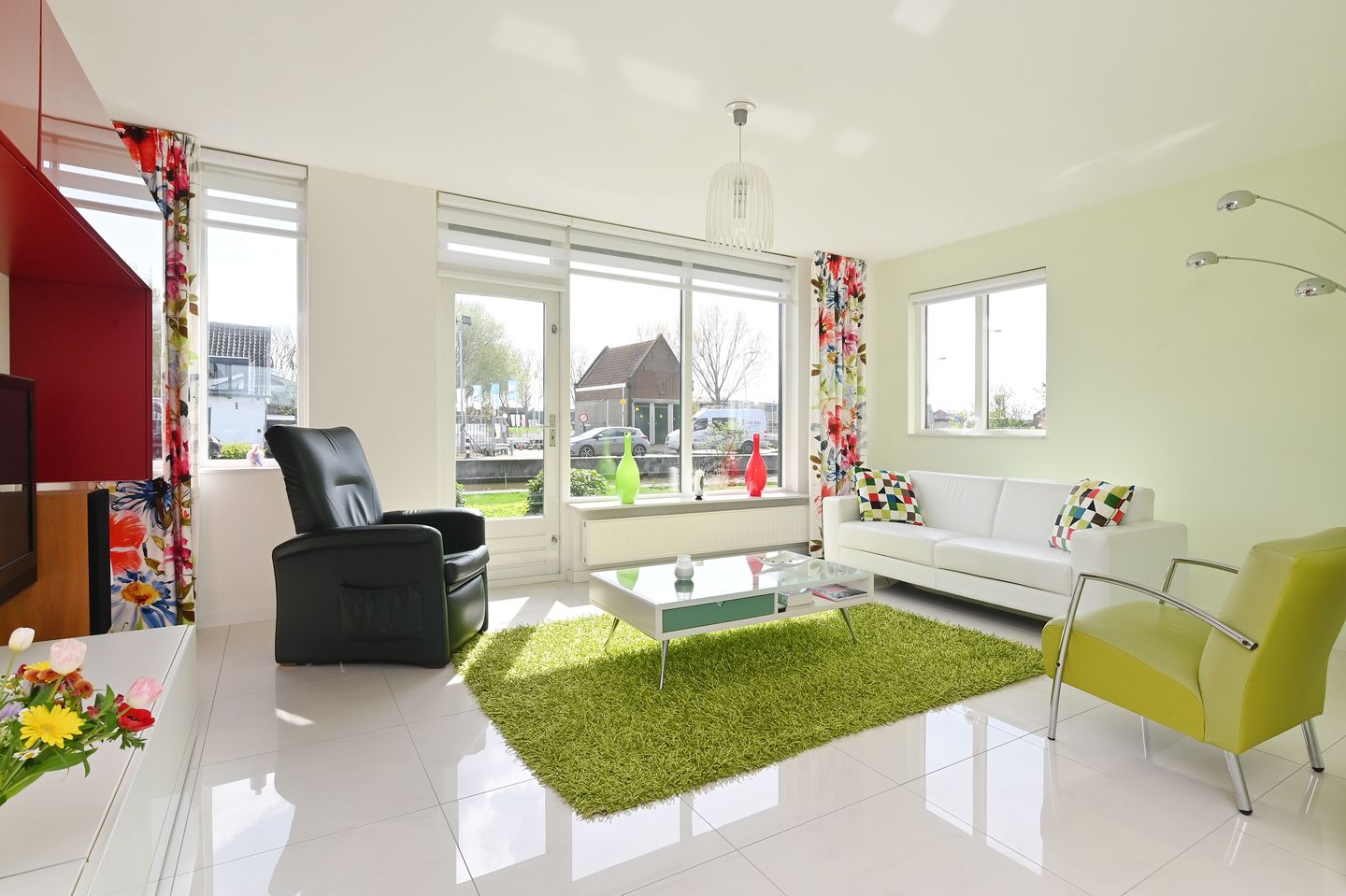 Photo 10 of De Warmoezerij 44