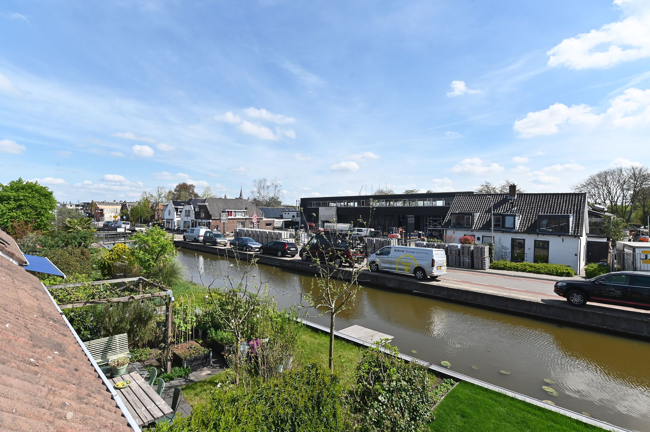 Photo 57 of De Warmoezerij 44