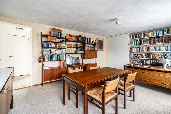 Photo 69 of Nassaulaan 142