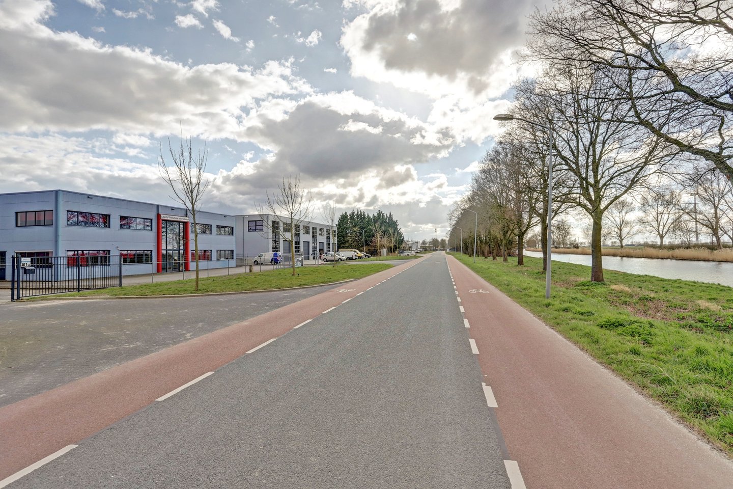 View photo 2 of Baardmeesweg 23
