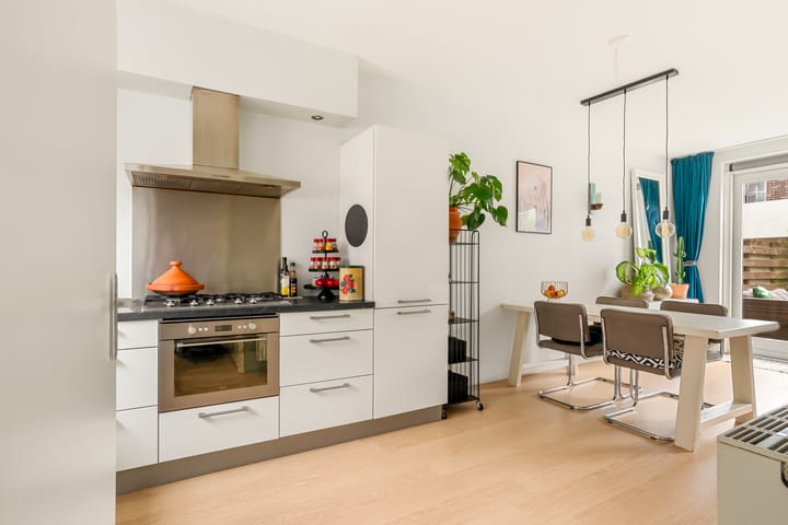 Foto 12 van Nevenspoor 24