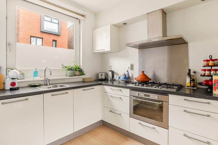 Foto 14 van Nevenspoor 24