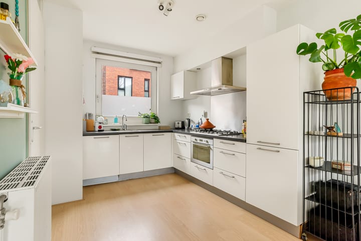 Foto 13 van Nevenspoor 24